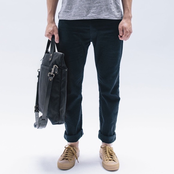 WAXED CANVAS FELIX BAG BLACK WAXED + TAN LEATHER - Picture 3 of 8